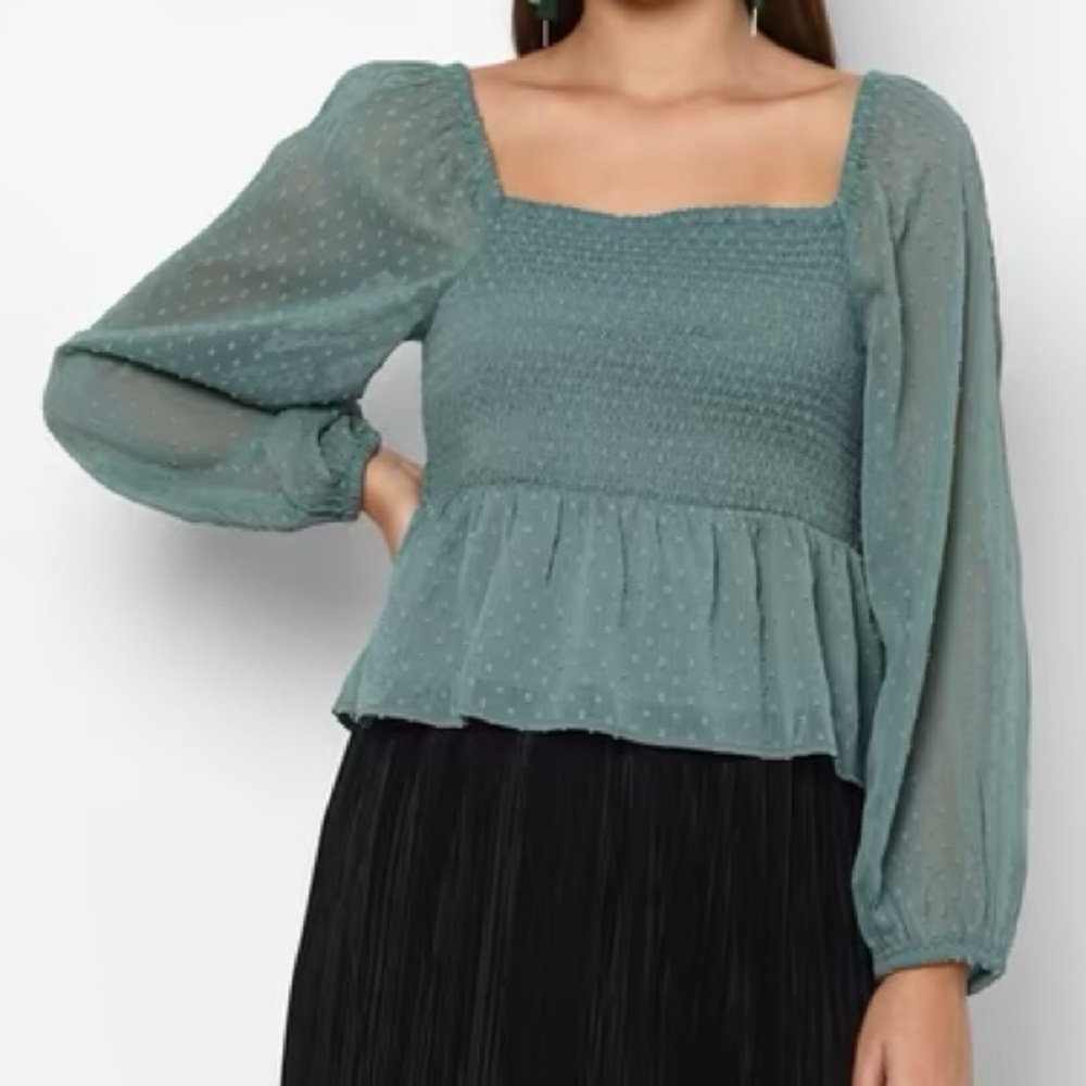 AMERICAN EAGLE OUTFITTERS Green Puff Sleeve Peplum‎ Blouse size Large